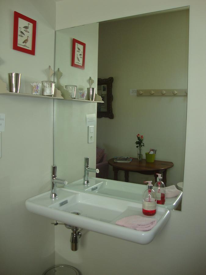Chez L'Antiquaire Bed & Breakfast Hauterives Bagian luar foto
